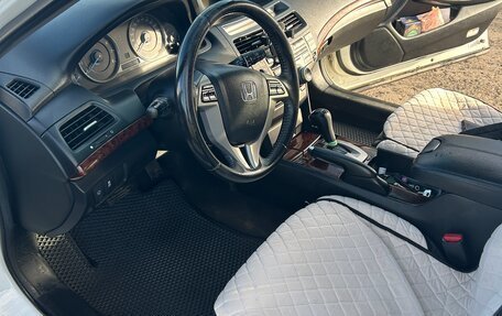 Honda Crosstour I рестайлинг, 2012 год, 1 800 000 рублей, 13 фотография