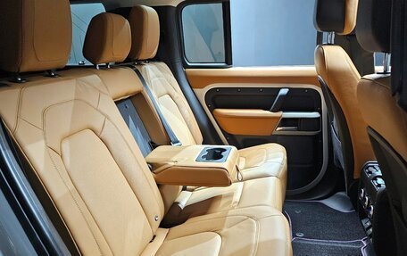 Land Rover Defender II, 2022 год, 7 108 000 рублей, 7 фотография