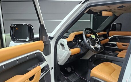 Land Rover Defender II, 2022 год, 7 108 000 рублей, 16 фотография