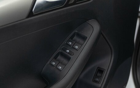 Volkswagen Jetta VI, 2015 год, 1 389 444 рублей, 13 фотография