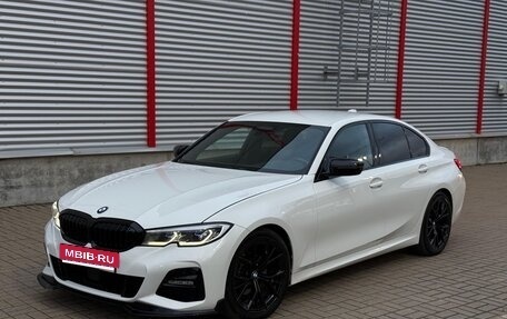 BMW 3 серия, 2019 год, 3 100 000 рублей, 5 фотография