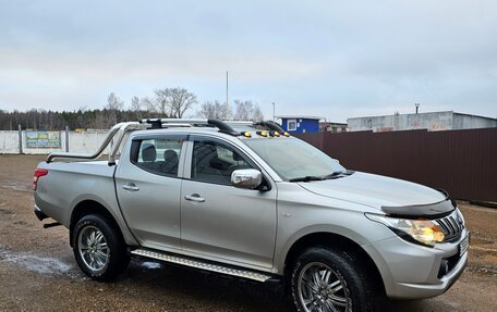 Mitsubishi L200 IV рестайлинг, 2015 год, 2 100 000 рублей, 5 фотография