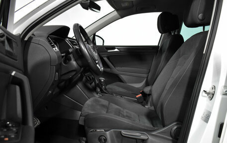 Volkswagen Tiguan II, 2019 год, 2 790 000 рублей, 12 фотография