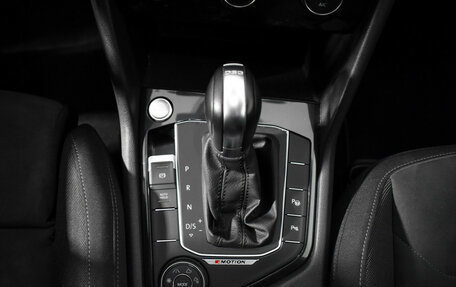 Volkswagen Tiguan II, 2019 год, 2 790 000 рублей, 11 фотография