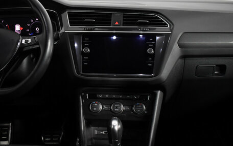 Volkswagen Tiguan II, 2019 год, 2 790 000 рублей, 20 фотография