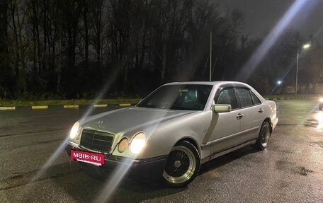 Mercedes-Benz E-Класс, 1997 год, 195 000 рублей, 2 фотография