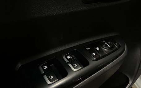 KIA Rio IV, 2018 год, 1 100 000 рублей, 15 фотография