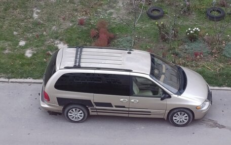 Chrysler Town & Country III, 1998 год, 400 000 рублей, 1 фотография