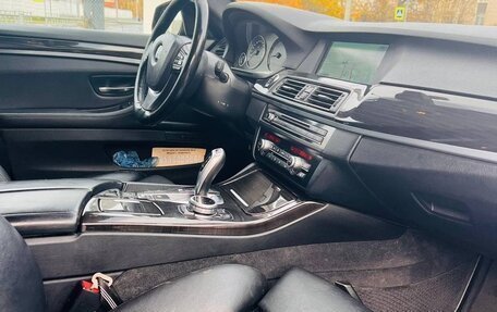 BMW 5 серия, 2011 год, 1 890 000 рублей, 7 фотография