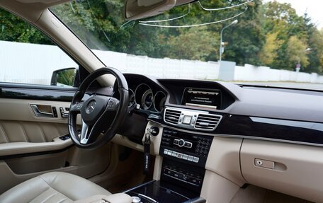 Mercedes-Benz E-Класс, 2014 год, 2 750 000 рублей, 9 фотография