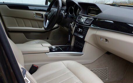 Mercedes-Benz E-Класс, 2014 год, 2 750 000 рублей, 10 фотография