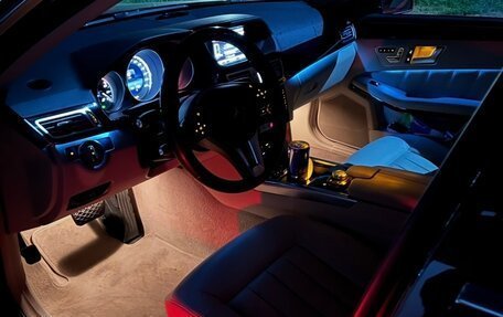 Mercedes-Benz E-Класс, 2014 год, 2 750 000 рублей, 29 фотография