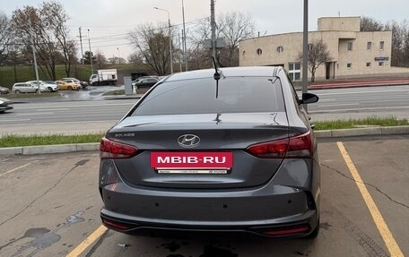 Hyundai Solaris II рестайлинг, 2021 год, 1 580 000 рублей, 5 фотография