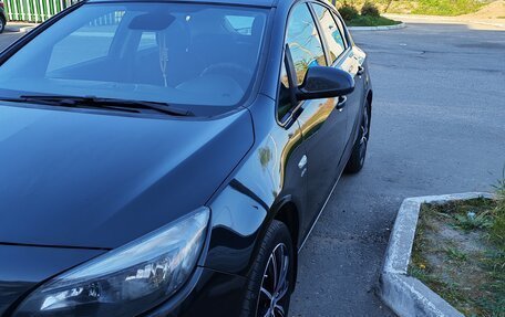 Opel Astra J, 2013 год, 750 000 рублей, 2 фотография