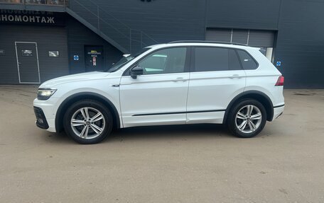 Volkswagen Tiguan II, 2020 год, 2 850 000 рублей, 10 фотография