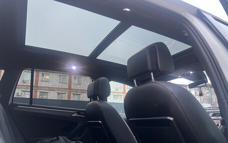 Volkswagen Tiguan II, 2020 год, 2 850 000 рублей, 19 фотография