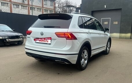 Volkswagen Tiguan II, 2020 год, 2 850 000 рублей, 13 фотография