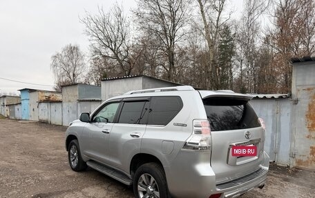 Toyota Land Cruiser Prado 150 рестайлинг 2, 2011 год, 2 790 000 рублей, 5 фотография