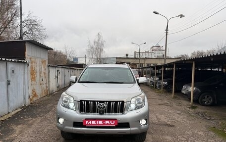 Toyota Land Cruiser Prado 150 рестайлинг 2, 2011 год, 2 790 000 рублей, 8 фотография