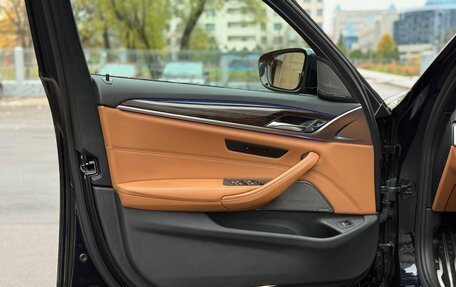 BMW 5 серия, 2019 год, 2 900 000 рублей, 14 фотография