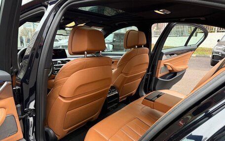 BMW 5 серия, 2019 год, 2 900 000 рублей, 21 фотография