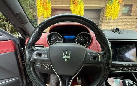 Maserati Levante I, 2017 год, 4 800 000 рублей, 9 фотография