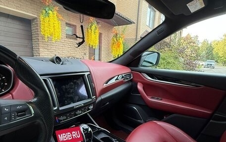 Maserati Levante I, 2017 год, 4 800 000 рублей, 10 фотография