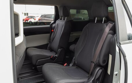 KIA Carnival, 2021 год, 3 995 000 рублей, 9 фотография