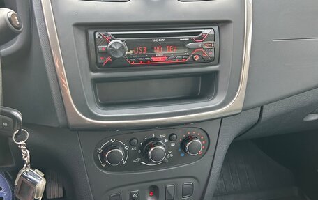 Renault Sandero II рестайлинг, 2016 год, 950 000 рублей, 7 фотография