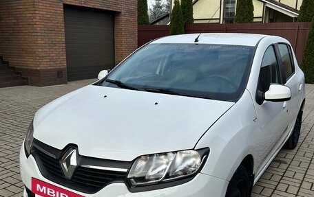 Renault Sandero II рестайлинг, 2016 год, 950 000 рублей, 2 фотография