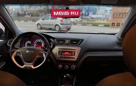 KIA Rio III рестайлинг, 2015 год, 999 000 рублей, 10 фотография