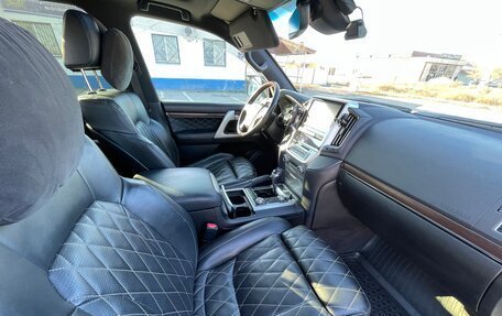 Toyota Land Cruiser 200, 2017 год, 7 600 000 рублей, 12 фотография