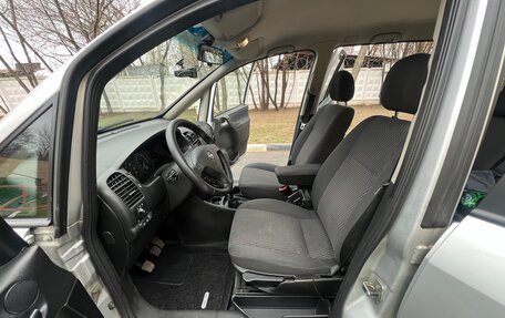 Opel Zafira A рестайлинг, 2003 год, 700 000 рублей, 5 фотография