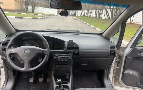 Opel Zafira A рестайлинг, 2003 год, 700 000 рублей, 14 фотография