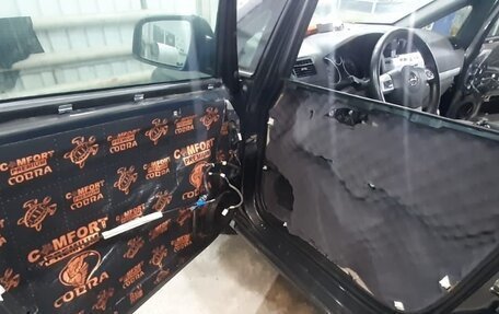 Opel Zafira B, 2013 год, 1 050 000 рублей, 28 фотография