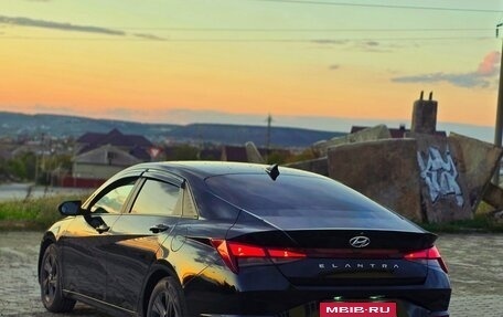 Hyundai Elantra, 2021 год, 2 150 000 рублей, 4 фотография