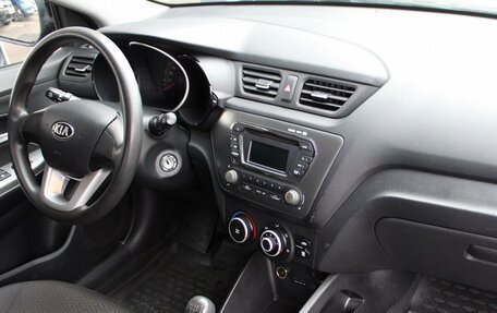 KIA Rio III рестайлинг, 2013 год, 899 000 рублей, 10 фотография