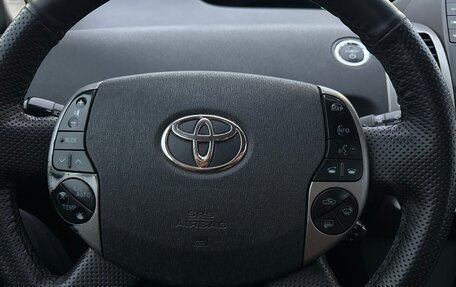 Toyota Prius, 2009 год, 649 000 рублей, 15 фотография