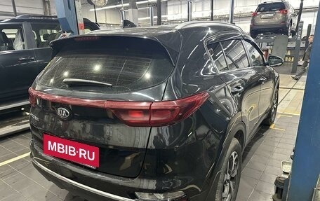 KIA Sportage IV рестайлинг, 2021 год, 2 169 000 рублей, 3 фотография