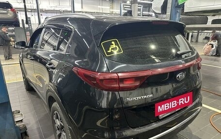 KIA Sportage IV рестайлинг, 2021 год, 2 169 000 рублей, 4 фотография