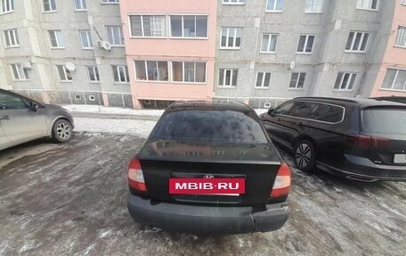 Hyundai Accent II, 2005 год, 200 000 рублей, 3 фотография