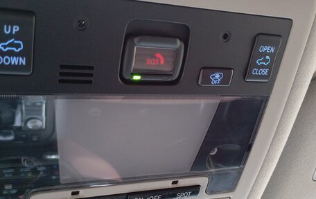 Toyota Land Cruiser 200, 2018 год, 10 000 000 рублей, 19 фотография