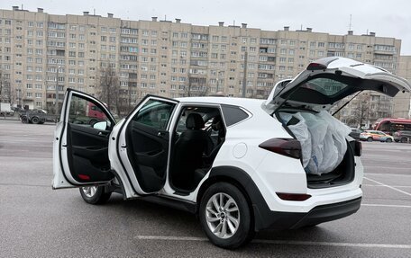 Hyundai Tucson III, 2017 год, 1 950 000 рублей, 8 фотография