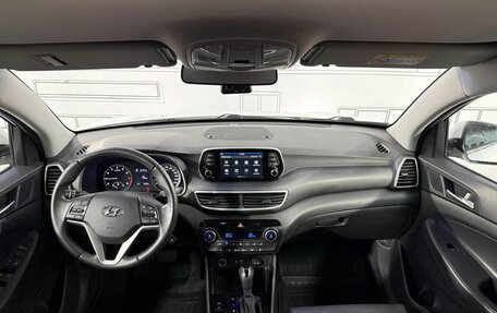 Hyundai Tucson III, 2018 год, 2 300 000 рублей, 13 фотография