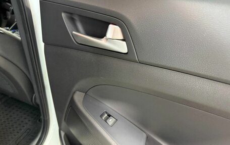 Hyundai Tucson III, 2018 год, 2 300 000 рублей, 24 фотография