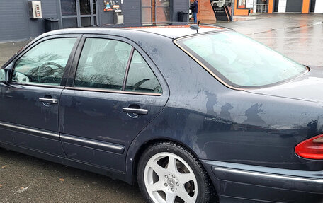 Mercedes-Benz E-Класс, 2000 год, 399 000 рублей, 2 фотография