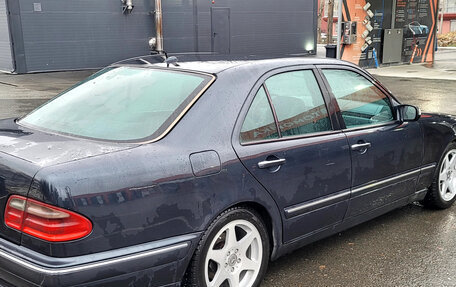 Mercedes-Benz E-Класс, 2000 год, 399 000 рублей, 4 фотография