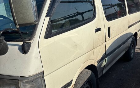 Toyota HiAce H100, 2002 год, 458 000 рублей, 7 фотография