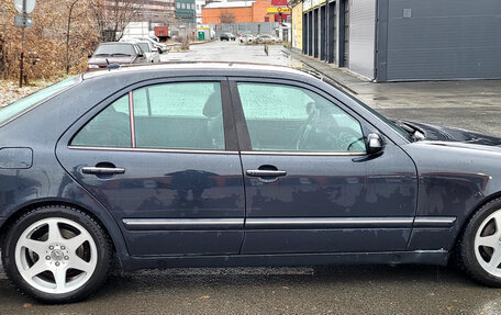 Mercedes-Benz E-Класс, 2000 год, 399 000 рублей, 5 фотография