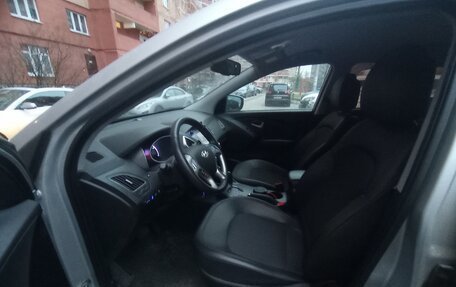 Hyundai ix35 I рестайлинг, 2012 год, 999 999 рублей, 6 фотография